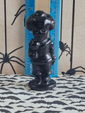 Obsidian Pennywise-Inspired Clown Carving – 3" Horror Collector Piece