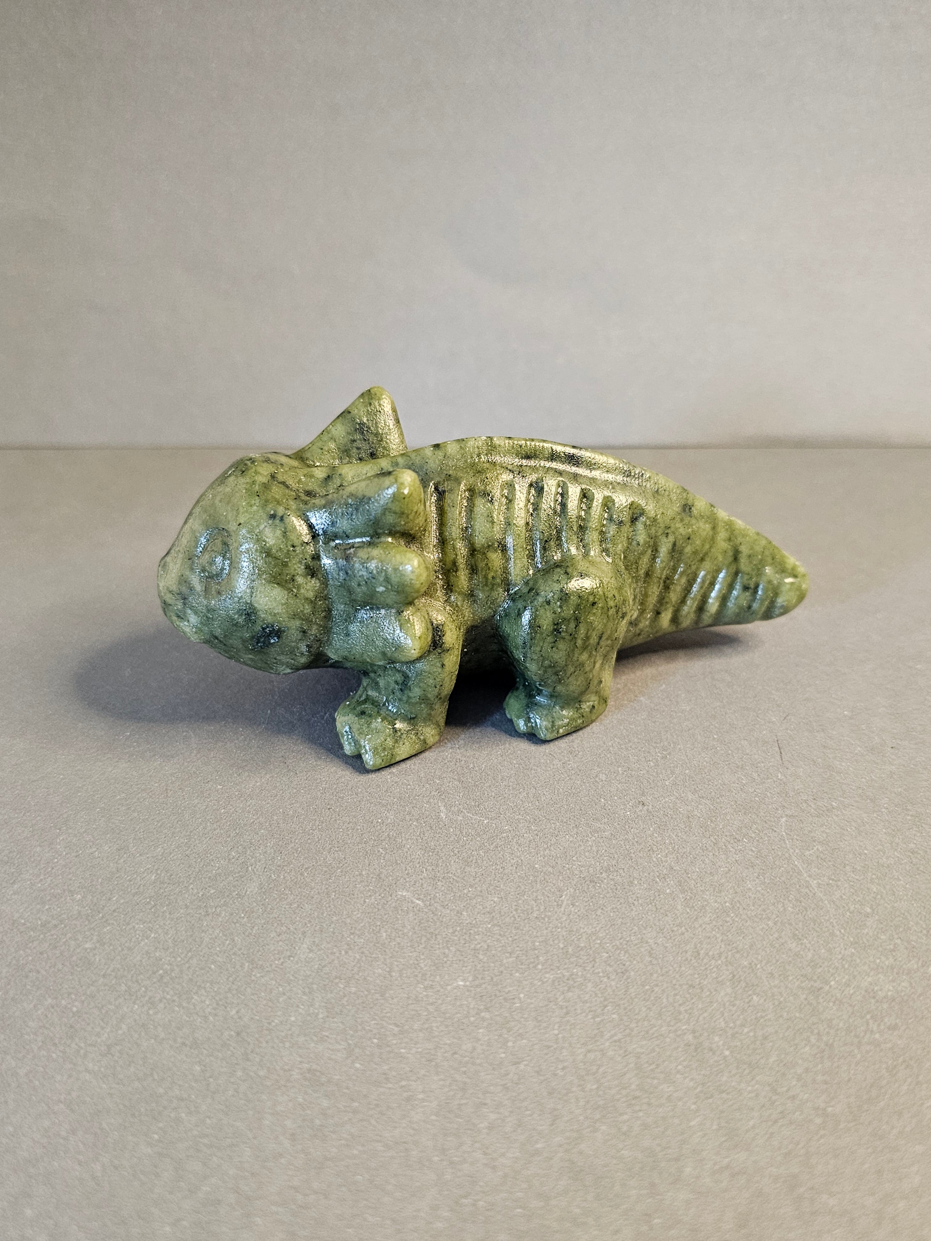 Jade Axolotl – Regeneration & Calm Crystal Carving | 3.5 Inches