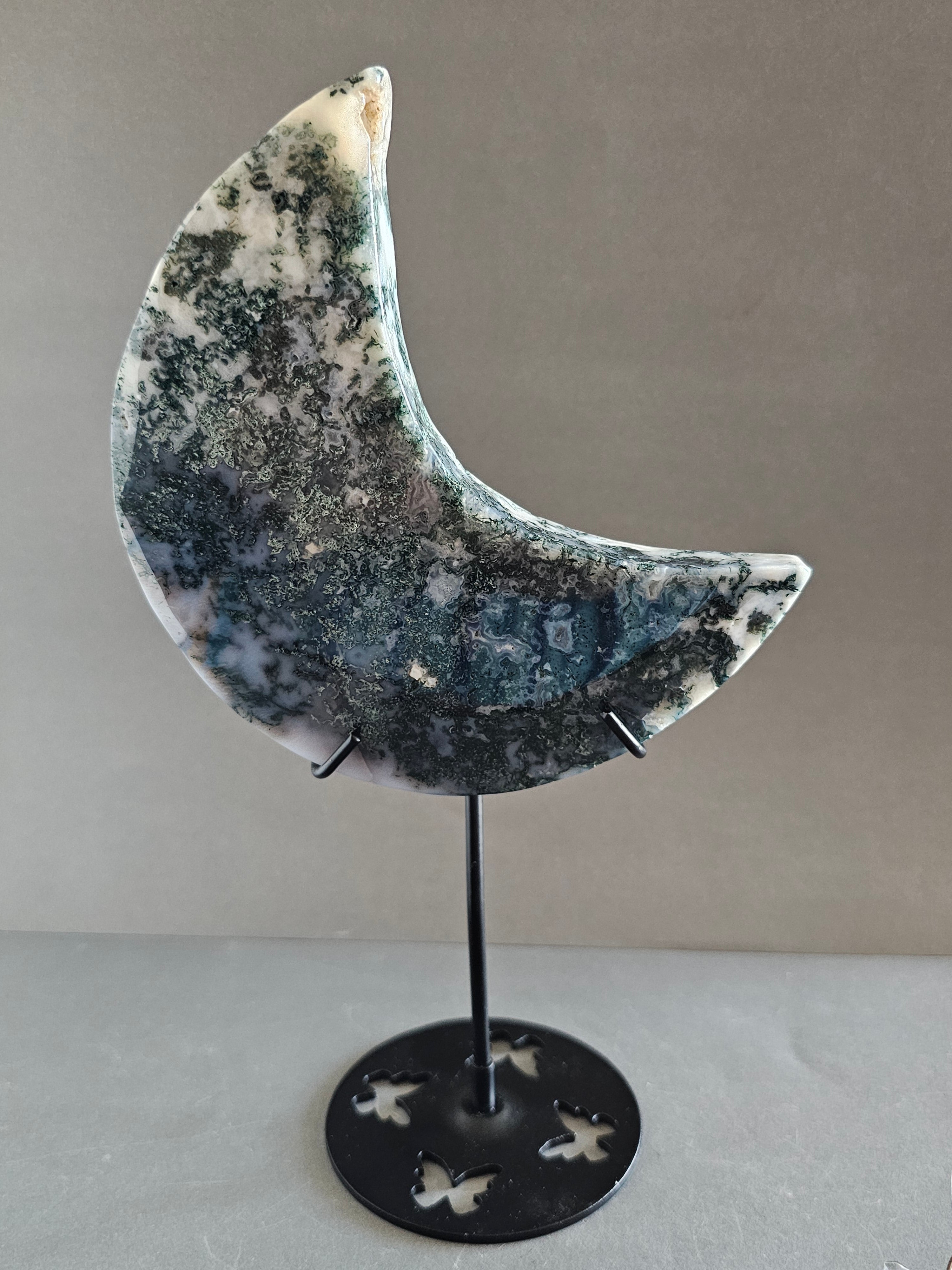 Moss Agate Moon on Stand – 8.5” Tall | Growth, Grounding & Lunar Energy Statement Piece