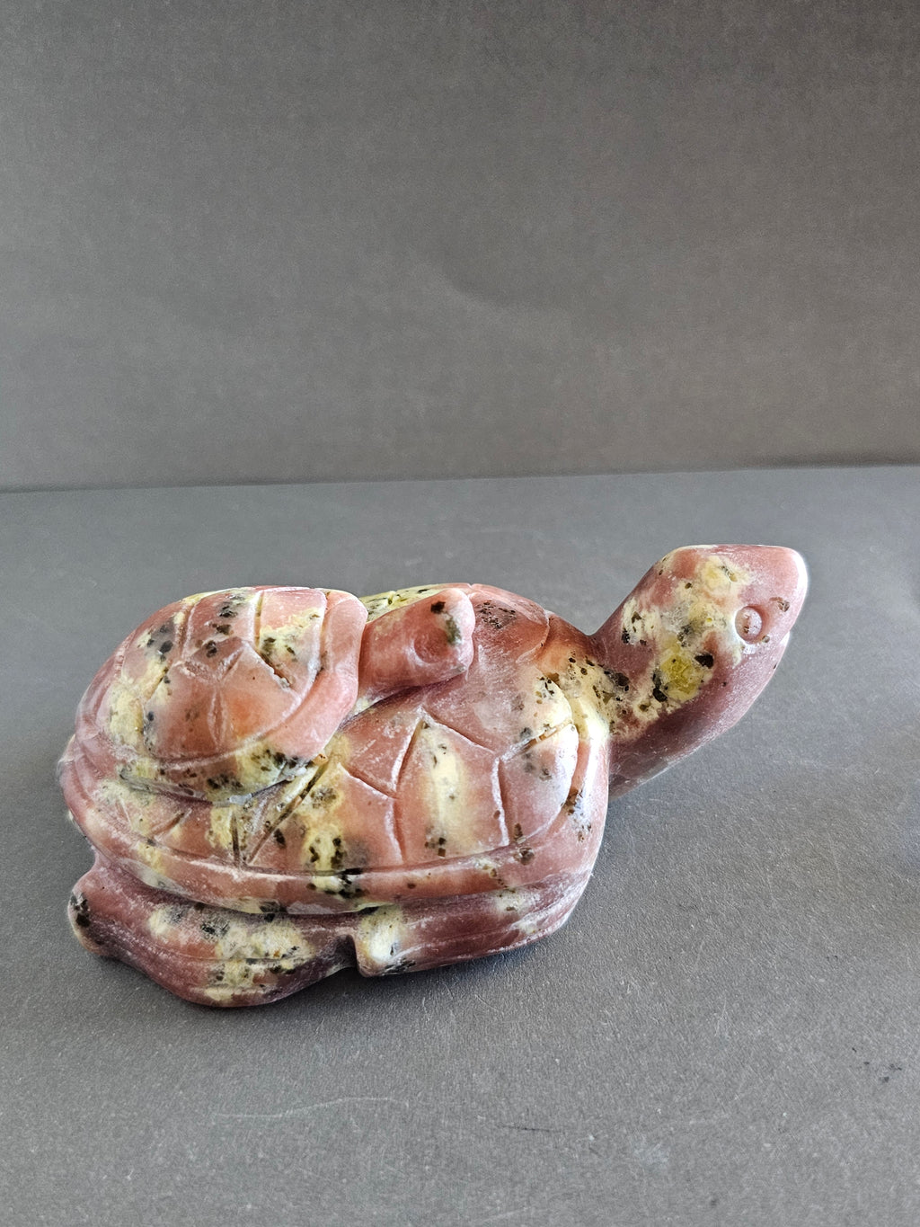 Peach Blossom Jasper Mom & Baby Turtle – Love & Nurturing Crystal Carving | 4 Inches