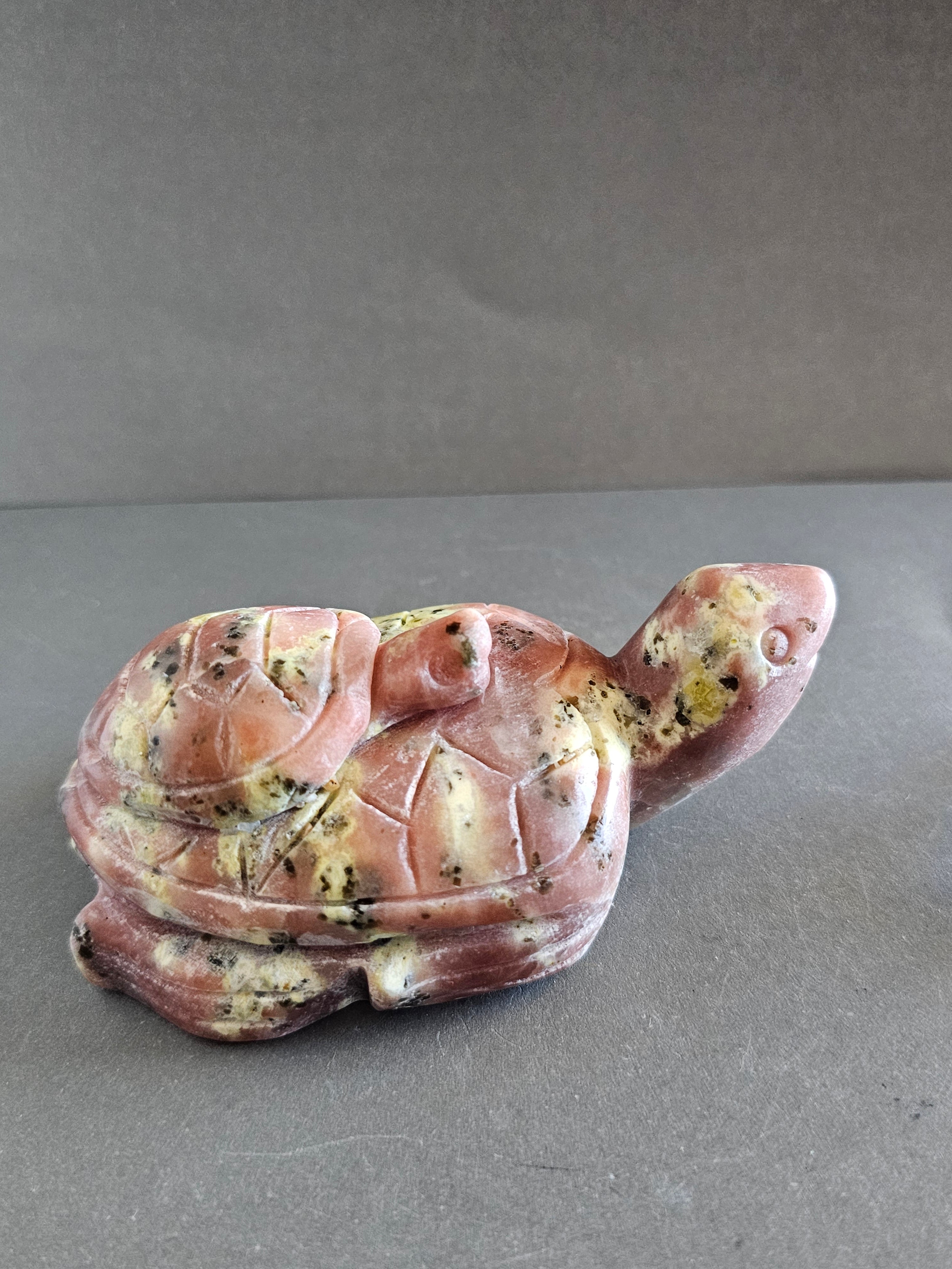 Peach Blossom Jasper Mom & Baby Turtle – Love & Nurturing Crystal Carving | 4 Inches