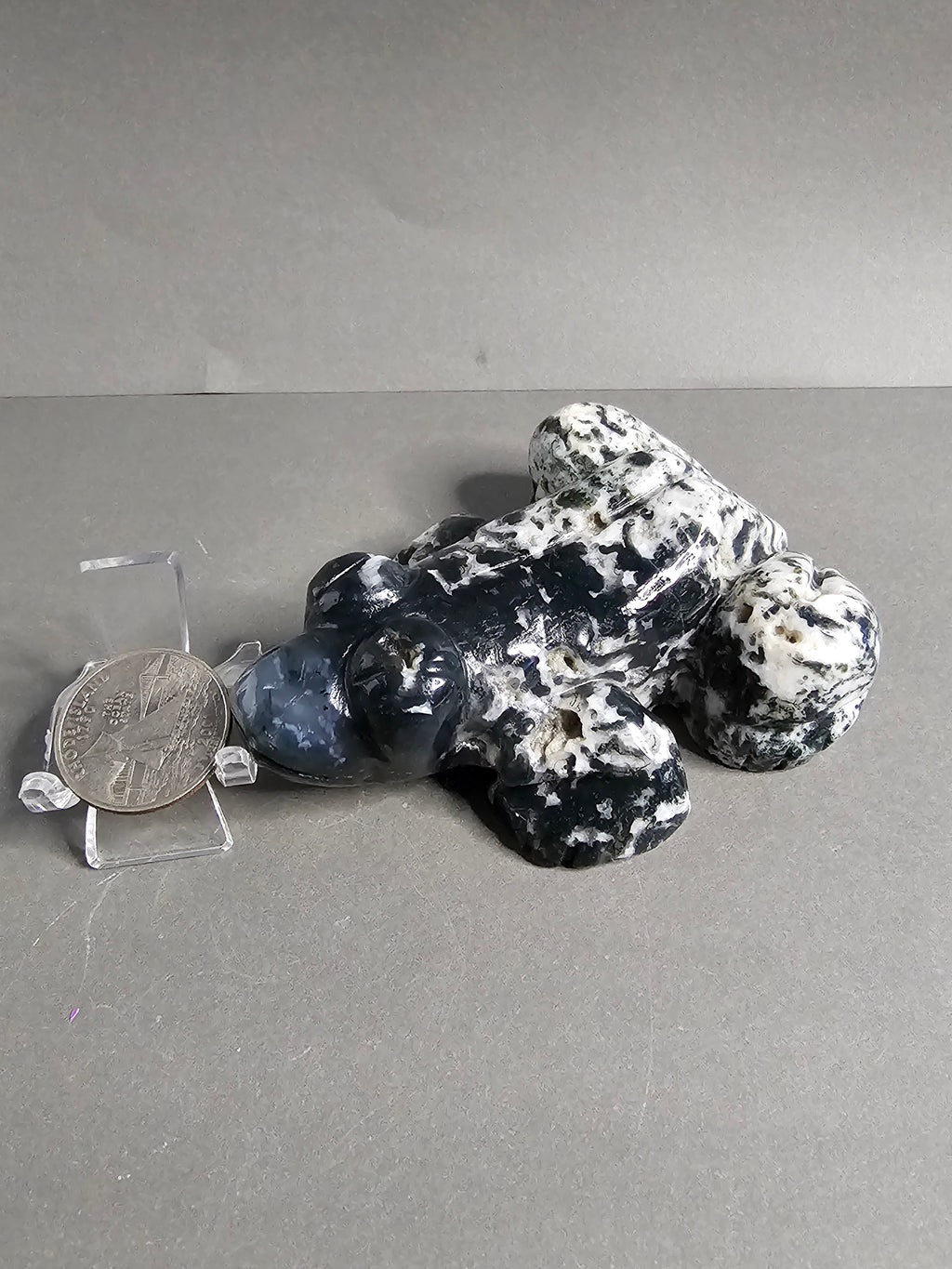 Moss Agate Frog Carving – 3.5" Crystal Frog Figurine