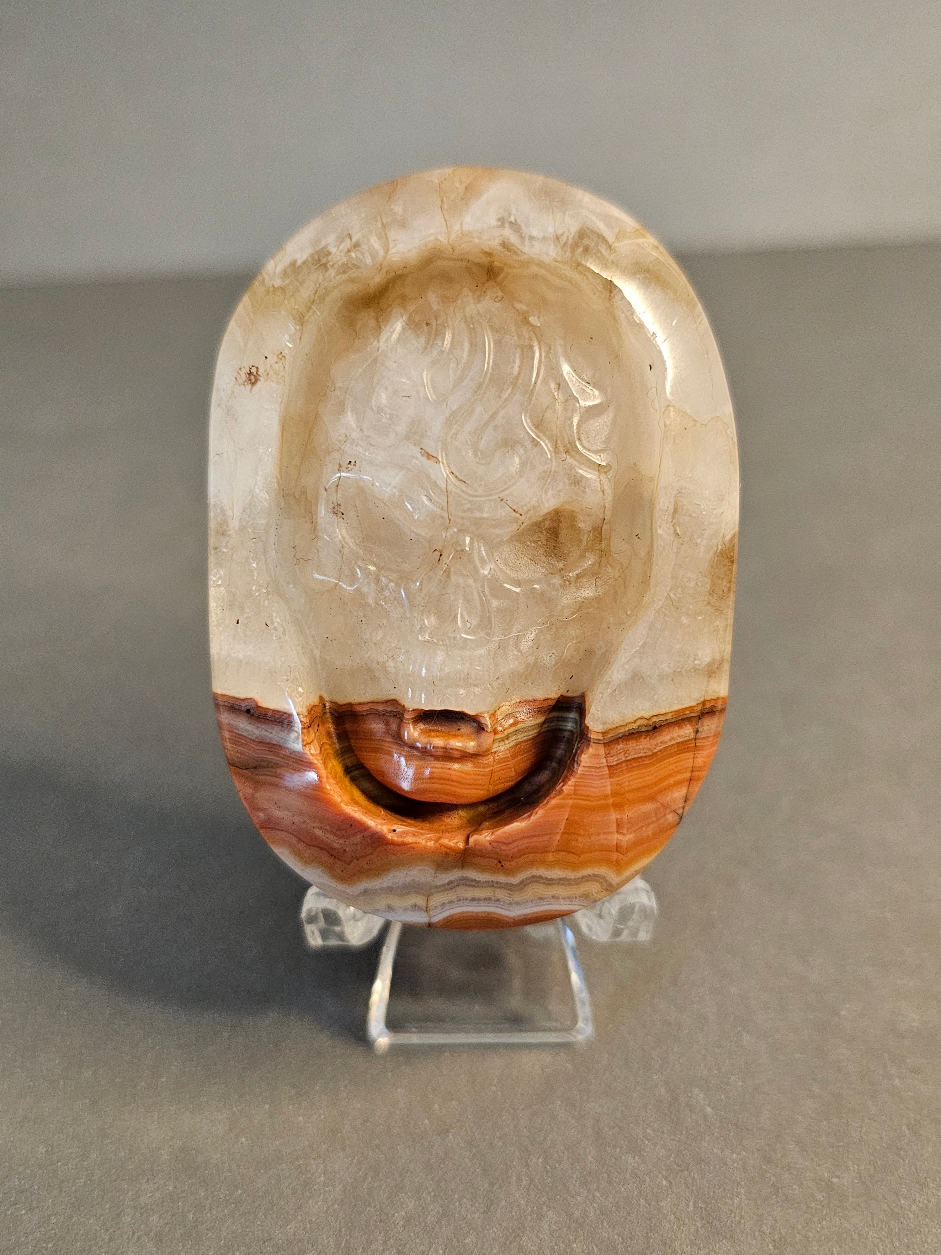 Lace Agate Skull Palm Stone – Calming Crystal Carving | 2.75 Inches