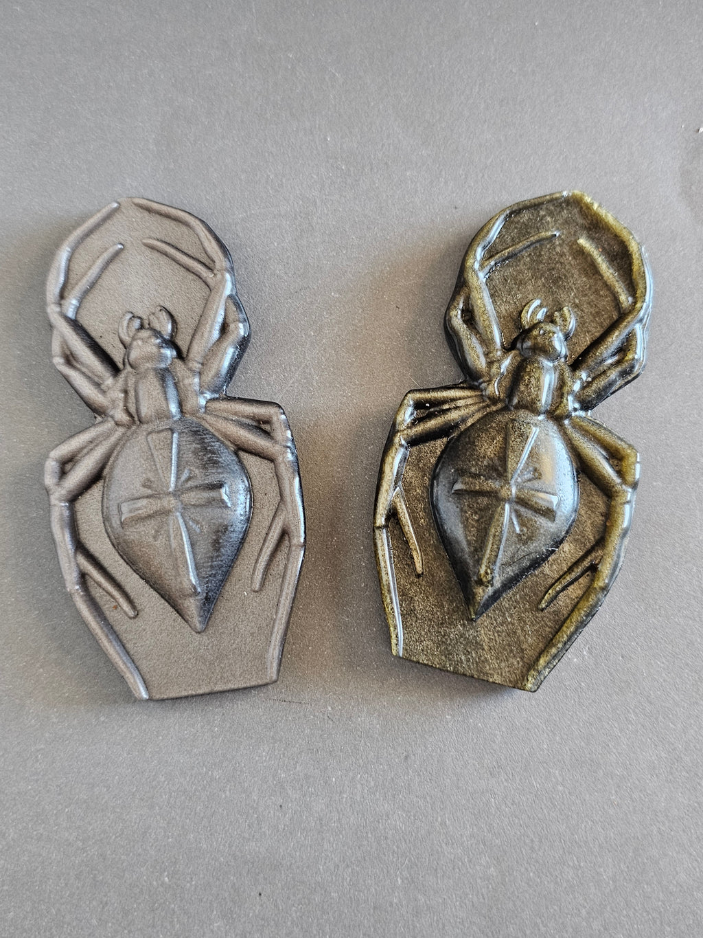Long Obsidian Spider – Silver Sheen or Golden Obsidian | 3.5 Inches