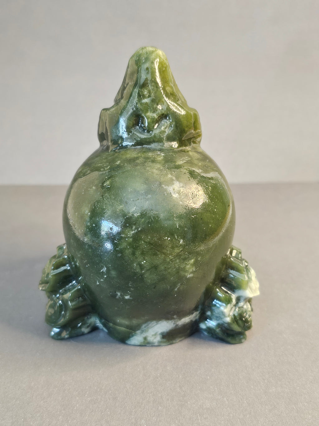 Jade Reaper on Skull – Guardian of Transition Crystal Carving | 4 Inches