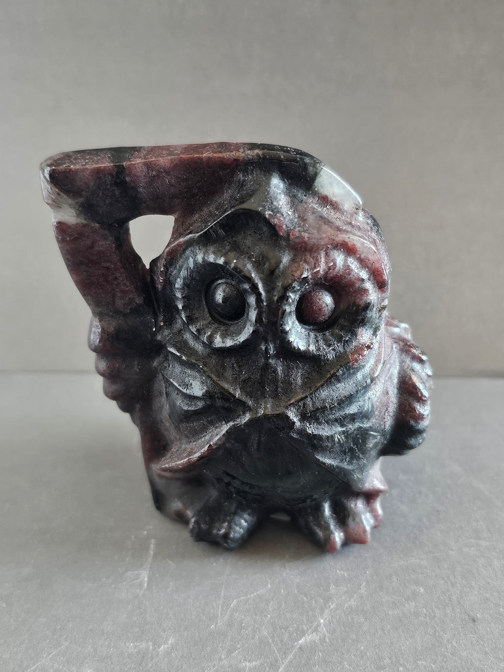 Garnet Astrophyllite Reaper Owl Carving – 3” Tall | Shadow Work, Transformation & Protection Crystal